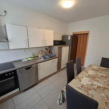 Komfortable & Ruhige In Fuer Arbeiter & Urlauber * مرسيبورغ